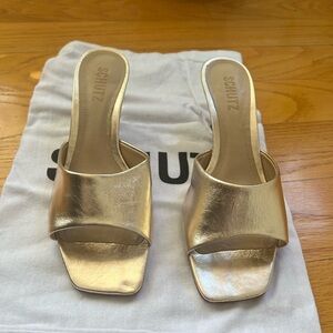 SCHUTZ Gold Metallic Dethalia Leather Sandals
